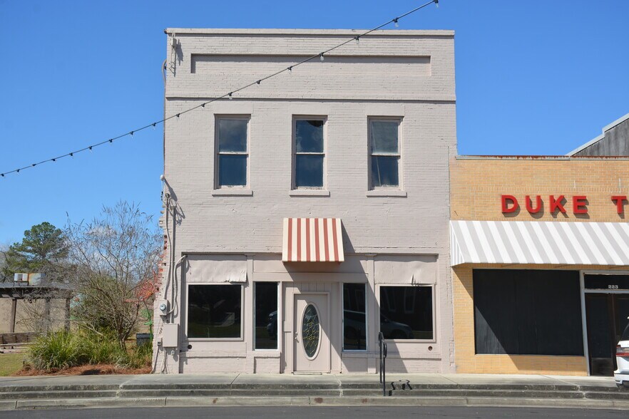 Primary Photo Of 217 Court Ave, Elba Storefront Retail Office For Sale