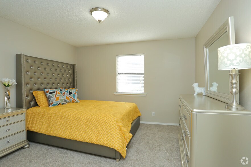 More Photos Of 6326 S 107th East Ave, Tulsa Apartments For Sale