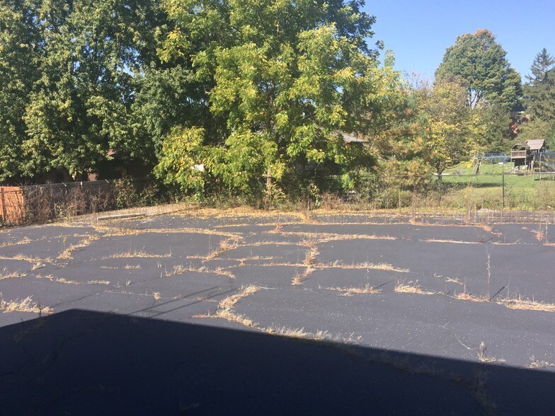 More Photos Of 30 Kinsey Rd, Xenia Light Distribution For Sale