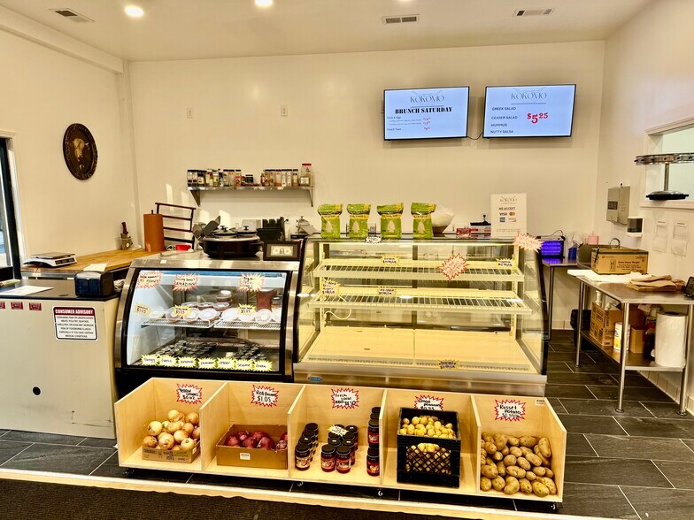 More Photos Of 706 W Jefferson St, Kokomo Storefront For Sale