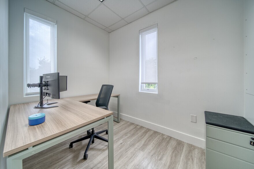 More Photos Of 7500 NW 52nd St, Miami Medical For Lease