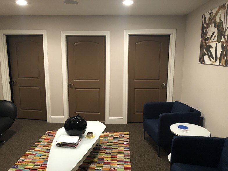 More Photos Of 456 Park Grove Dr, Katy Medical For Lease