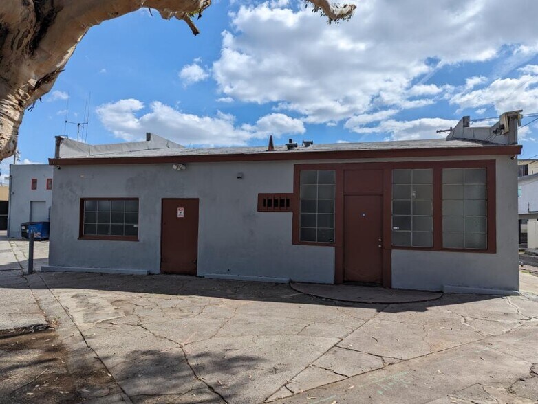 More Photos Of 9190-9214 Exposition Blvd, Los Angeles Warehouse For Sale