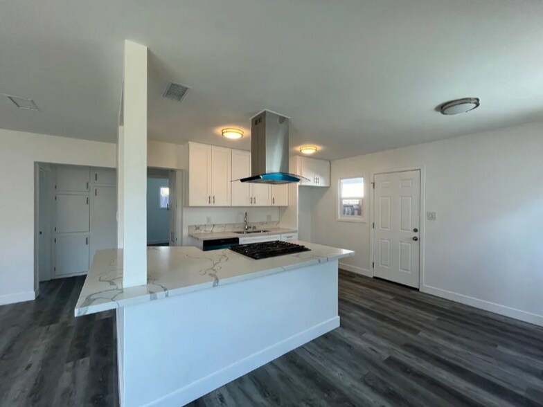 More Photos Of 829 S Claudina St, Anaheim Apartments For Sale