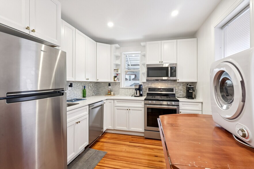 More Photos Of 1600 Hamilton Ave, Hamilton Storefront Retail Residential For Sale