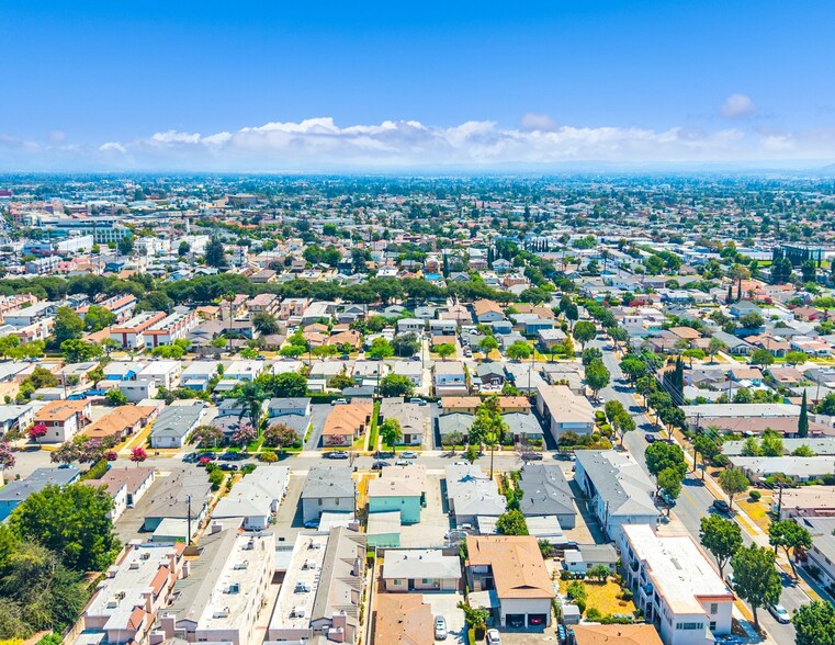 More Photos Of 221 S Bushnell Ave, Alhambra Multifamily For Sale