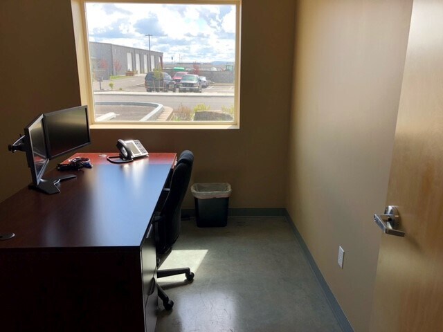 More Photos Of 2901 Rainier Pl, Pasco Warehouse For Lease