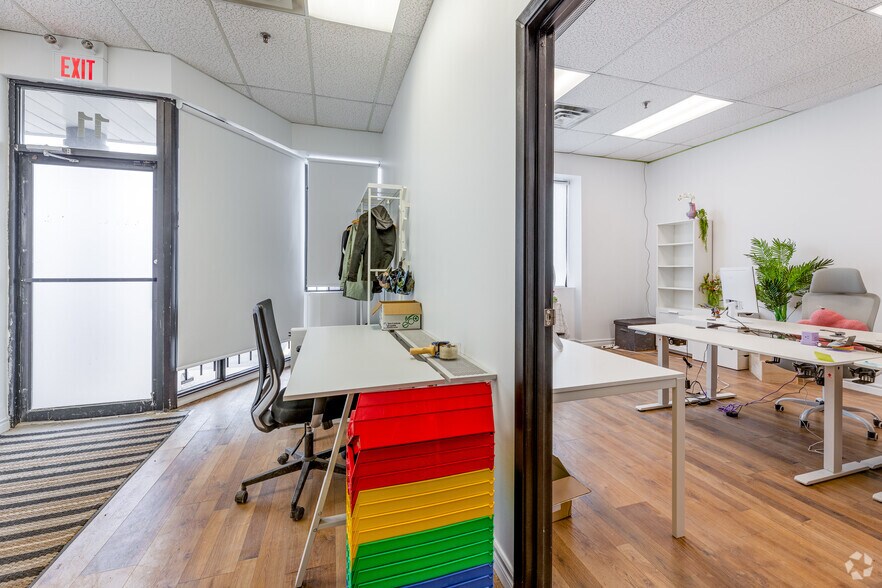 More Photos Of 50 W Wilmot St, Richmond Hill Manufacturing For Lease