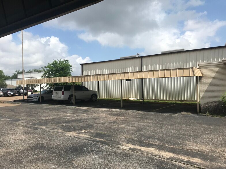 More Photos Of 825 E Southmore Ave, Pasadena Medical For Lease