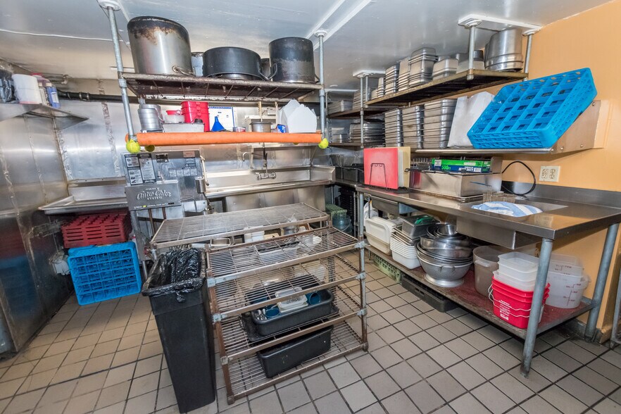 More Photos Of 35 Main St, Bisbee Restaurant For Sale