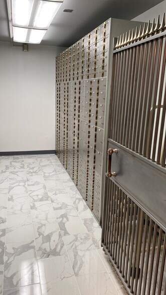 More Photos Of 7600 jericho Tpke, Woodbury Office For Lease