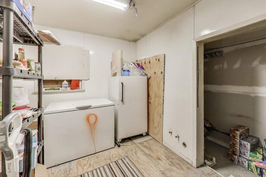 More Photos Of 26211 W IL Route 173, Antioch Restaurant For Sale