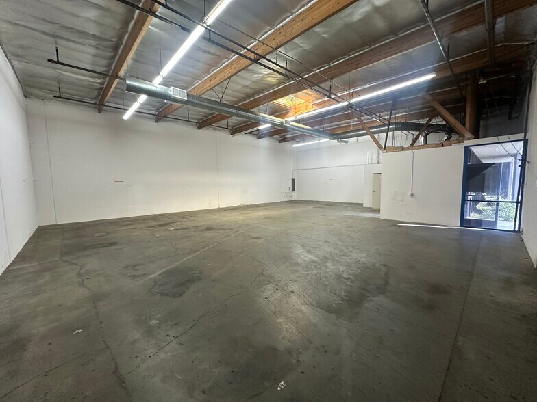 More Photos Of 1819 Dana St, Glendale Manufacturing For Lease