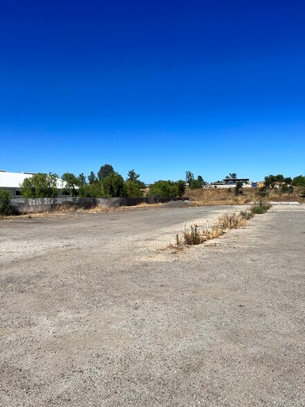 Primary Photo Of 514 Maple St, Ramona Land For Lease