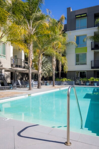 More Photos Of 121 S Frances St, Sunnyvale Apartments For Lease