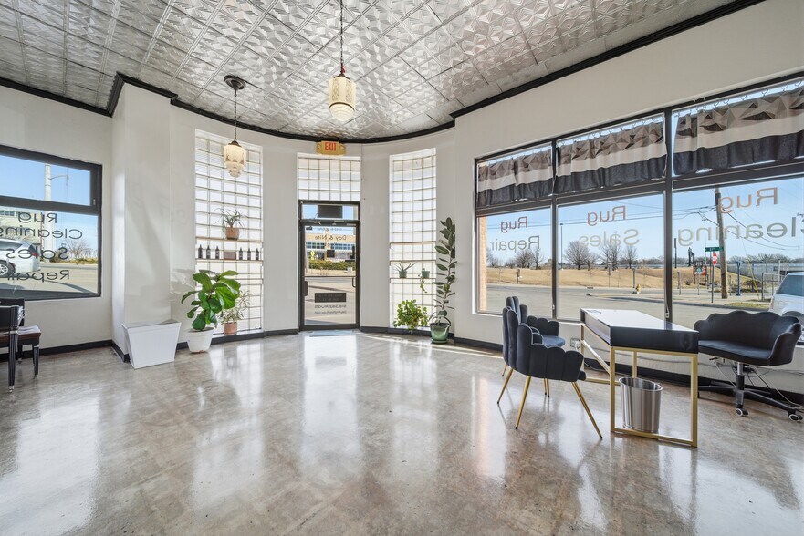 More Photos Of 1012 S Elgin Ave, Tulsa Storefront For Sale