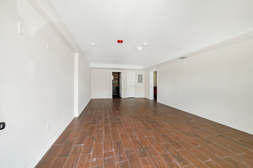 More Photos Of 733 Dr Martin Luther King Jr Blvd W, Belle Glade Apartments For Sale