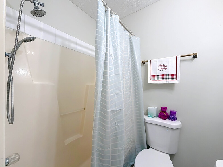 More Photos Of 421 NW 14th Pl, Crystal River Apartments For Sale