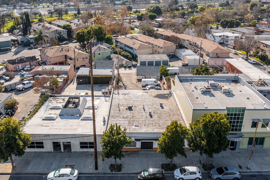 More Photos Of 1550 Victory Blvd, Glendale Office For Sale