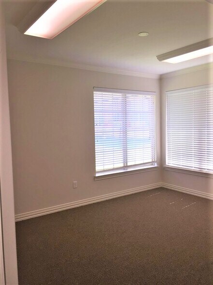 More Photos Of 8951 Collin McKinney Pky, McKinney Medical For Sale
