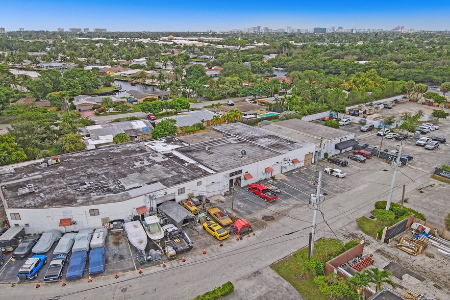 More Photos Of 1800-1812 SW 7th Ave, Pompano Beach Warehouse For Sale