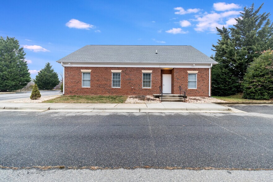 More Photos Of 2511 Salem Church Rd, Fredericksburg Medical For Sale