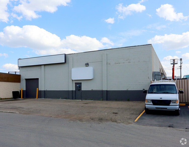 More Photos Of 9913 73rd Ave NW, Edmonton Light Manufacturing For Lease