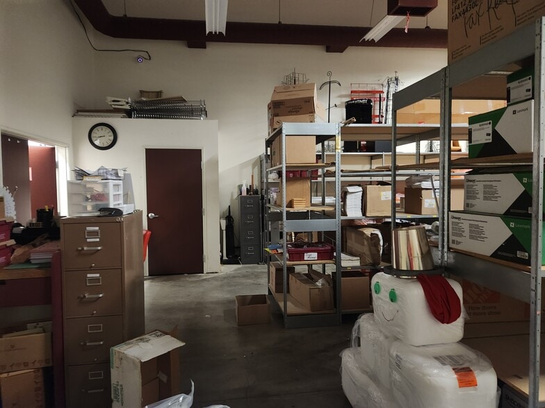 More Photos Of 29670 Ellensburg Ave, Gold Beach Storefront For Sale