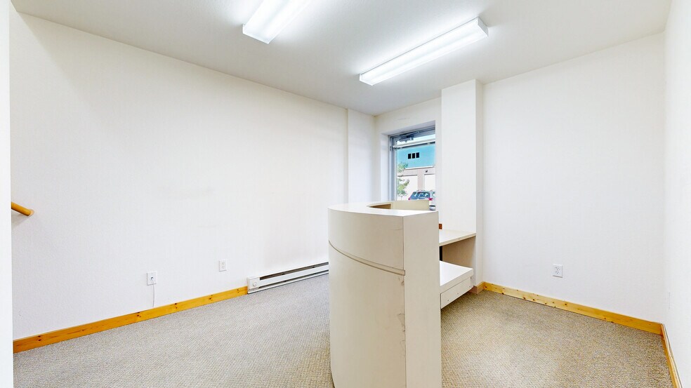 More Photos Of 200 12th St SW, Loveland Warehouse For Sale