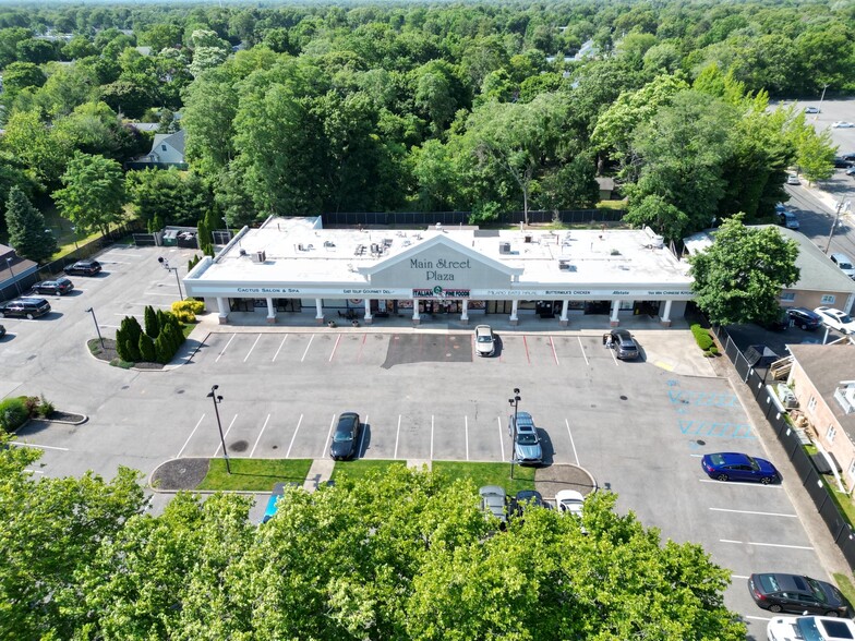 Primary Photo Of 79-97 E Main St, East Islip Unknown For Lease