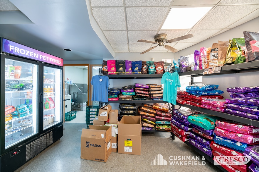 More Photos Of 3525 Warren Rd, Cleveland Storefront For Sale