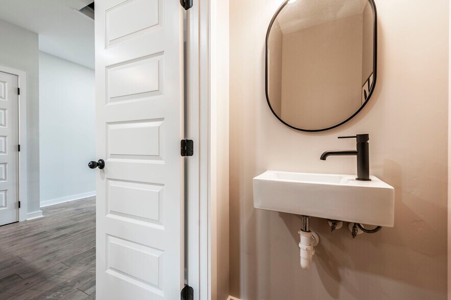 More Photos Of 903 Main st, Springfield Apartments For Sale