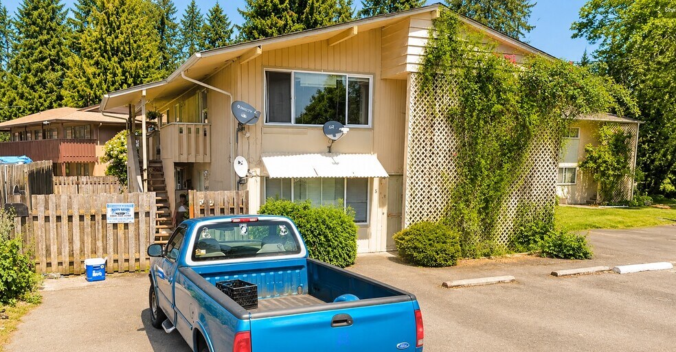 More Photos Of 5024 18th Ave SE, Lacey Multifamily For Sale