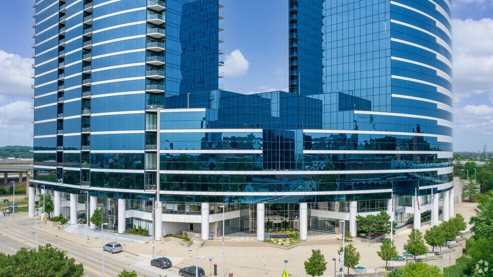 More Photos Of 333 Bridge St NW, Grand Rapids Office For Lease