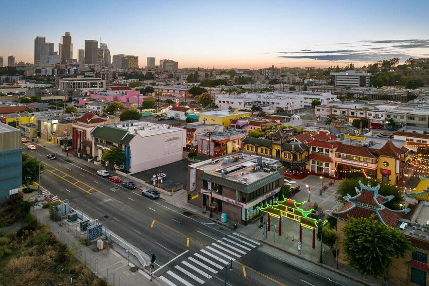 More Photos Of 936 Mei Ling Way, Los Angeles Freestanding For Sale