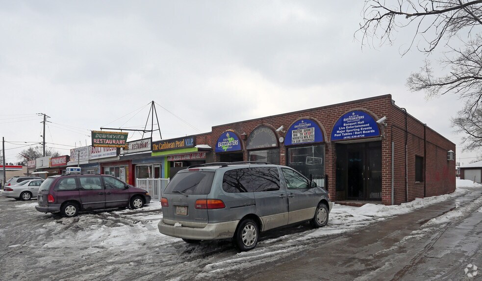 More Photos Of 2861-2875 Keele St, Toronto Department Store For Sale