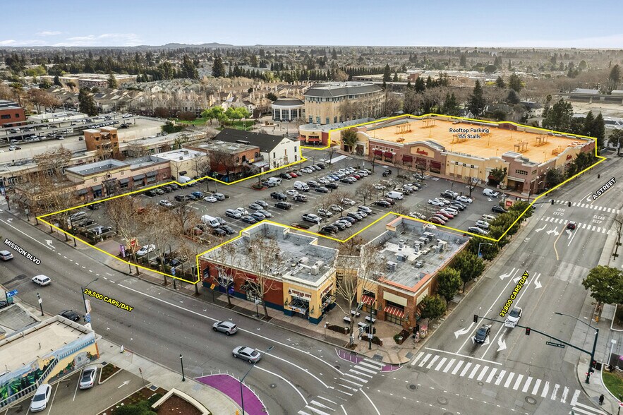 Primary Photo Of 22555 Mission Blvd, Hayward Supermarket For Sale