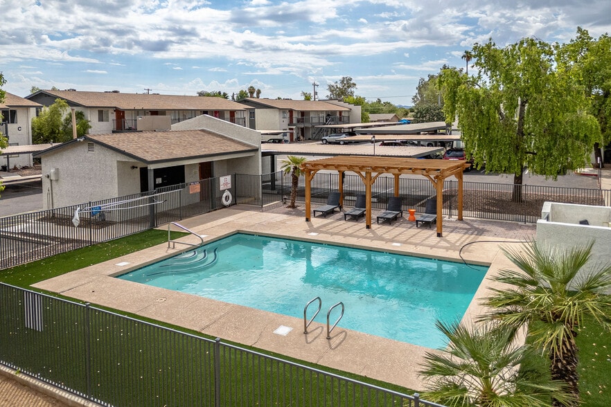 More Photos Of 6220 W Ocotillo Rd, Glendale Apartments For Sale