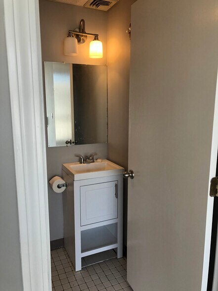 More Photos Of 1200 Hartford Ave, Johnston Light Manufacturing For Lease