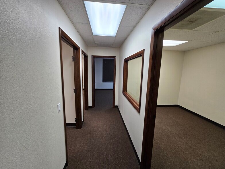 More Photos Of 4315 Highland Park Blvd, Lakeland Office For Lease