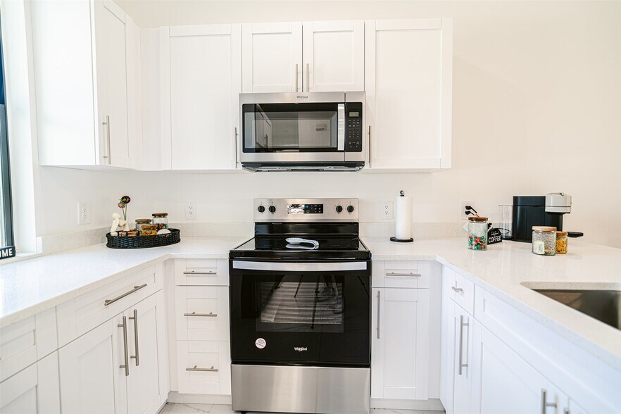 More Photos Of 2418 Xelda Ave N, Lehigh Acres Multifamily For Sale