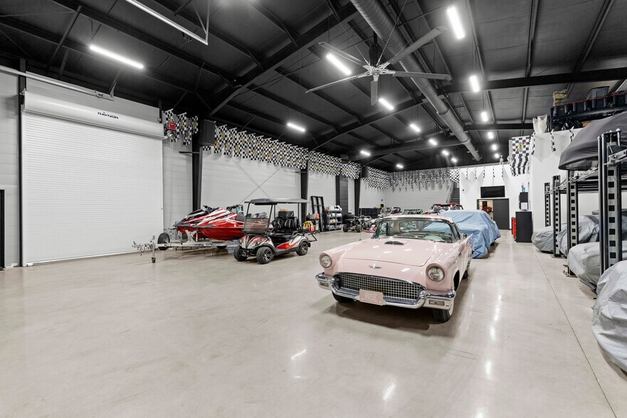 More Photos Of 2471 N Nc-16 Hwy, Denver Warehouse For Lease
