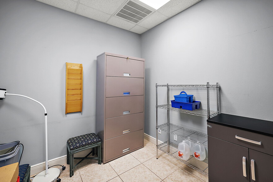 More Photos Of 3651 Lake Center Dr, Mount Dora Medical For Sale