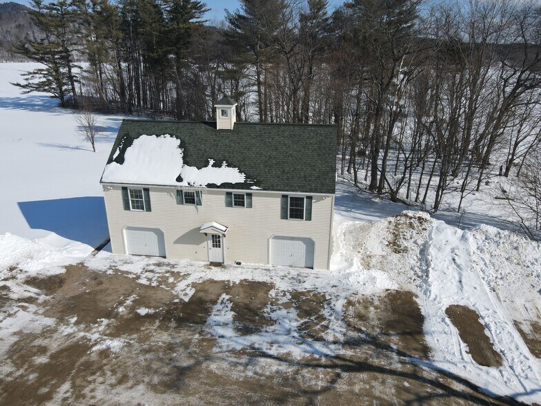 More Photos Of 159 Mayville Rd, Bethel Restaurant For Lease