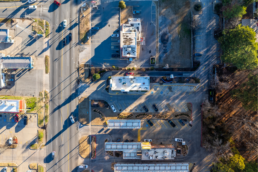 More Photos Of 8108 Geyer Springs Rd, Little Rock Freestanding For Sale