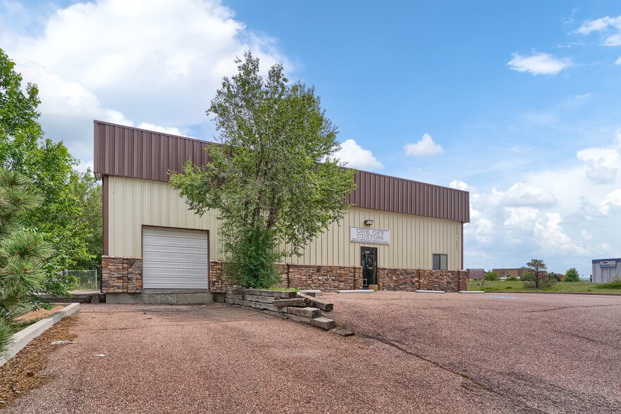 More Photos Of 1025-1033 Ford St, Colorado Springs Warehouse For Lease