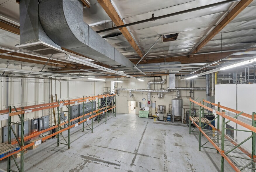 More Photos Of 1381 E 6th St, Los Angeles Food Processing For Lease