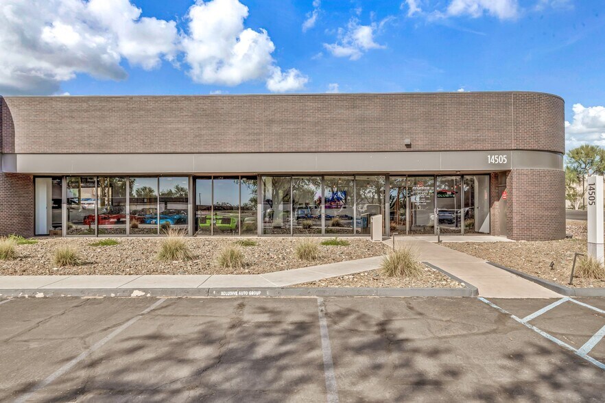More Photos Of 14505 N Hayden Rd, Scottsdale Light Distribution For Lease