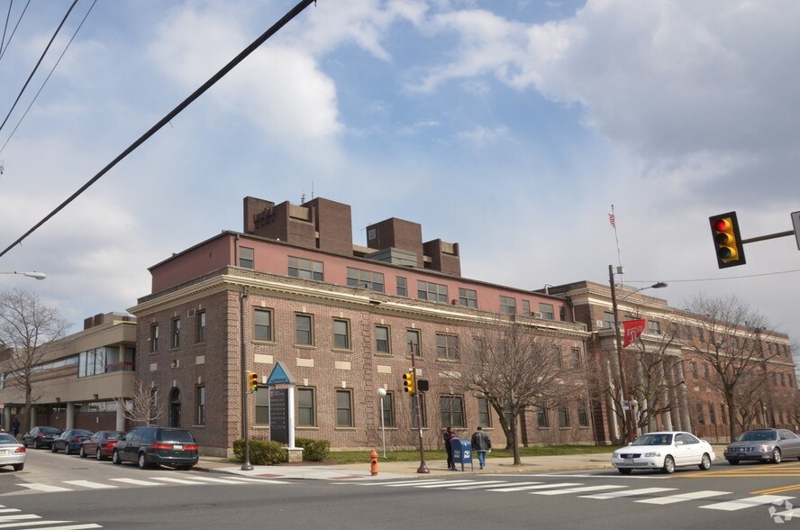 More Photos Of 2301 E Allegheny Ave, Philadelphia Medical For Lease