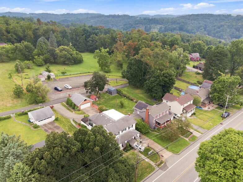 More Photos Of 1519 Renton Rd, Pittsburgh Funeral Home For Sale
